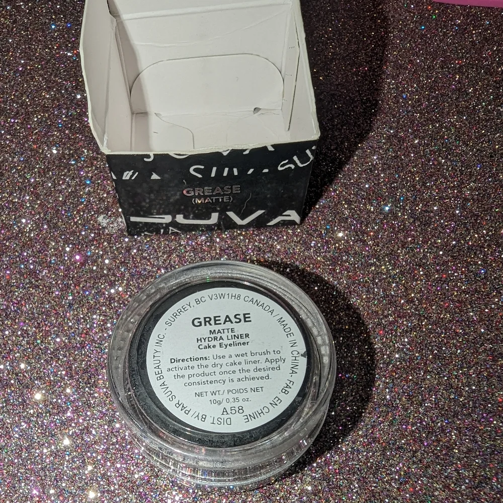 Grease Matte Suva Hydra Liner